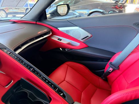 Used 2023 Chevrolet Corvette Z06 RWD image 16