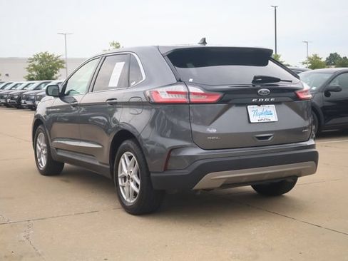 Used 2024 Ford Edge SEL AWD/4WD image 7