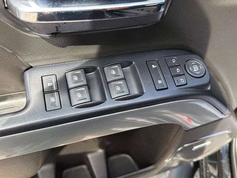 Used 2019 Chevrolet Silverado 2500 LTZ w/ Duramax Plus Package AWD/4WD image 19