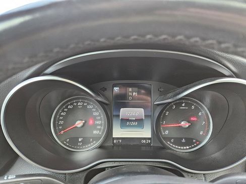 Used 2019 Mercedes-Benz GLC 300 4MATIC image 10