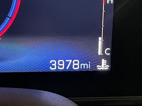 Used 2025 Chevrolet TrailBlazer LT w/ LT Cold Weather Package image 5