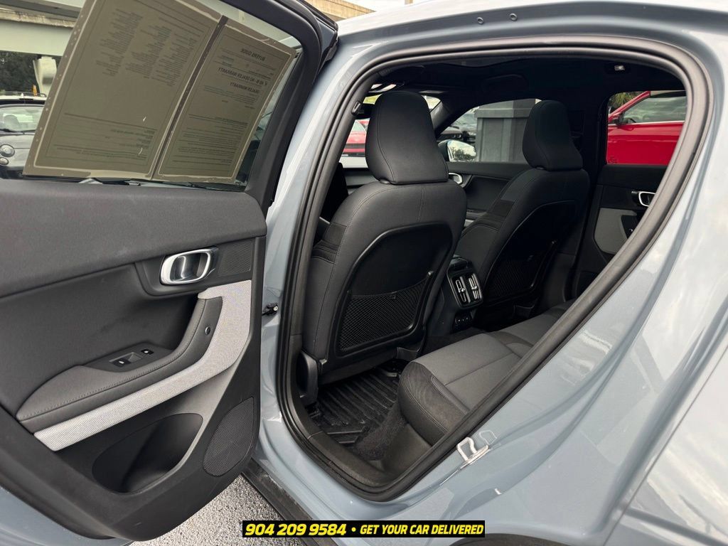 Used 2022 Polestar Polestar 2 w/ Plus Package AWD/4WD image 26