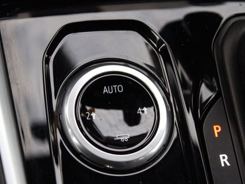 Used 2023 Chevrolet Colorado LT w/ LT Convenience Package II image 41