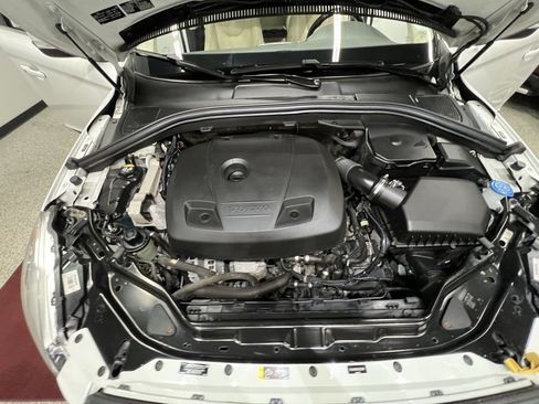 Used 2017 Volvo XC60 T5 Inscription w/ Preferred Option Package image 50