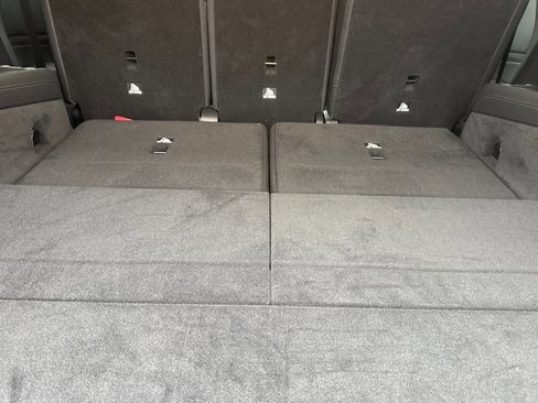 New 2025 Mercedes-Benz GLS 63 AMG AMG GLS 63 image 28