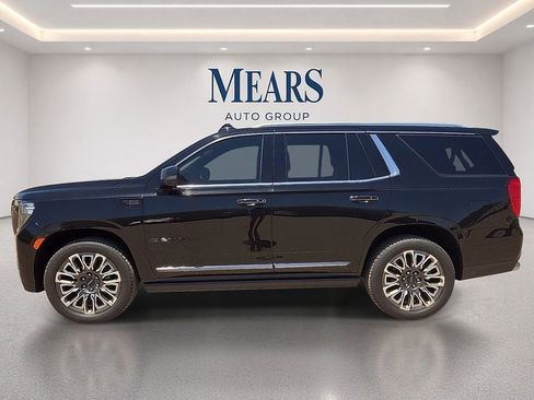 Used 2023 GMC Yukon Denali Ultimate AWD/4WD image 2