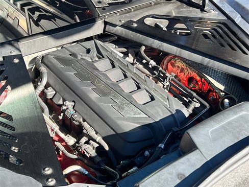 Used 2020 Chevrolet Corvette Stingray Coupe w/ Z51 Performance Package image 19