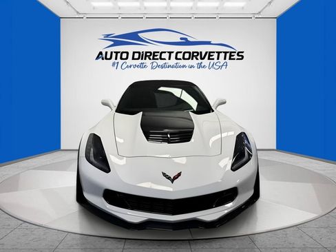Used 2018 Chevrolet Corvette Z06 w/ Z07 Performance Package RWD image 31