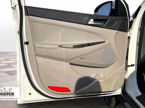 Used 2021 Hyundai Tucson Sport w/ Cargo Package image 22