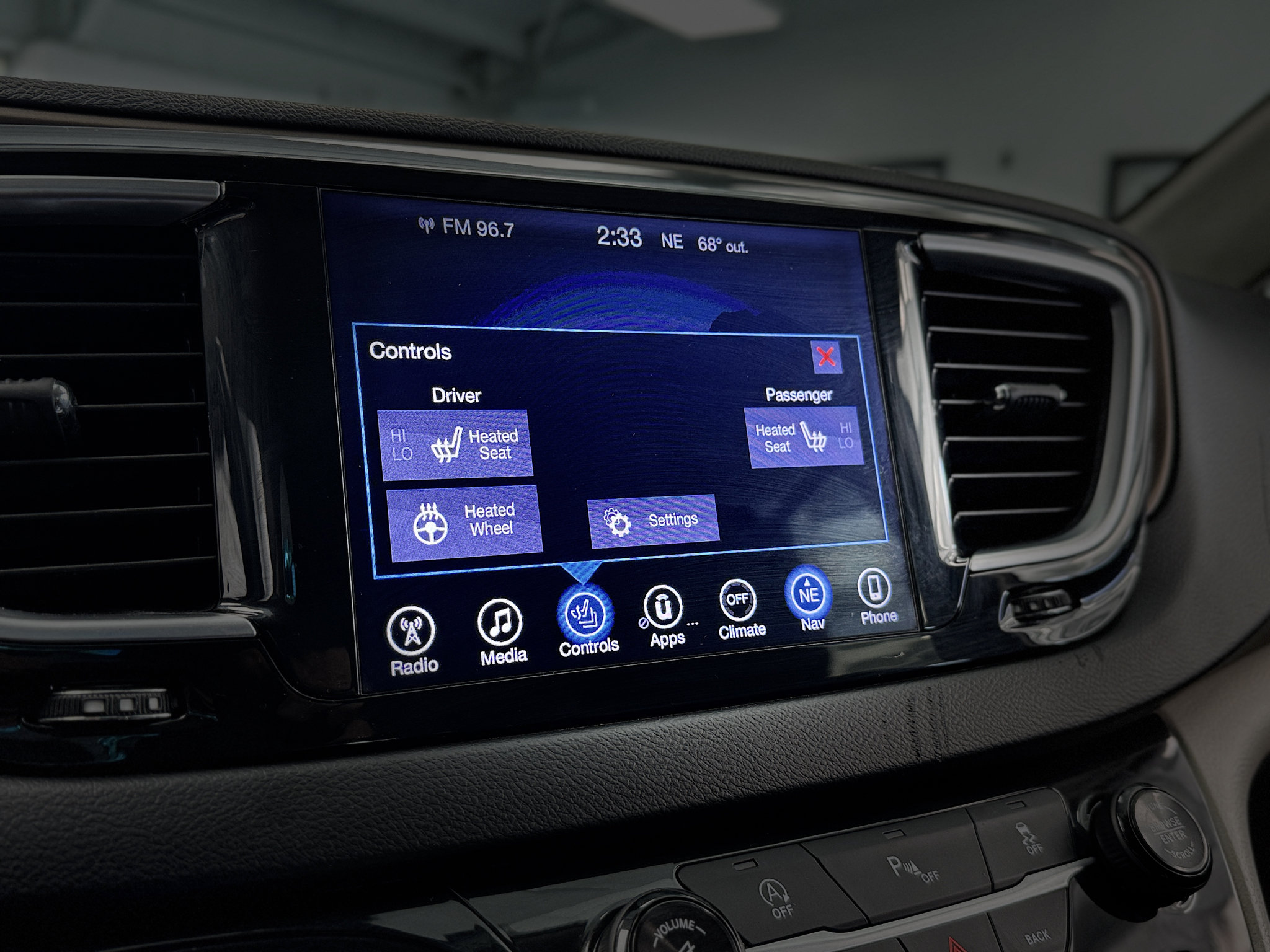 Used 2017 Chrysler Pacifica Touring-L Plus FWD image 25