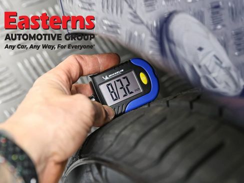 Used 2019 Tesla Model 3 Standard Range image 22