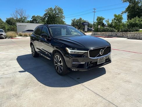 Certified 2022 Volvo XC60 B5 Momentum w/ Advanced Package image 8