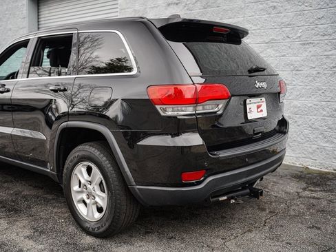 Used 2017 Jeep Grand Cherokee Laredo image 12