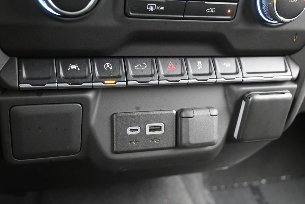 Used 2024 Chevrolet Silverado 1500 Custom RWD image 21