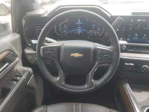 Used 2024 Chevrolet Silverado 2500 High Country w/ Technology Package AWD/4WD image 13