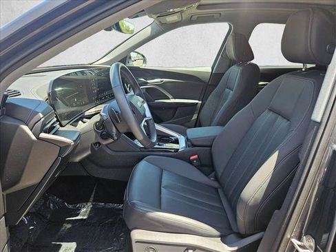 Certified 2025 Audi Q5 Premium w/ Convenience Package AWD/4WD image 21