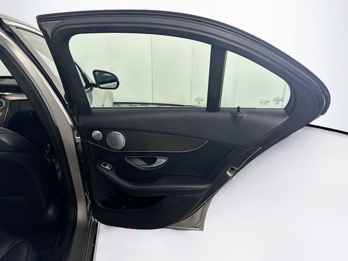 Used 2019 Mercedes-Benz C 300 4MATIC Sedan image 30