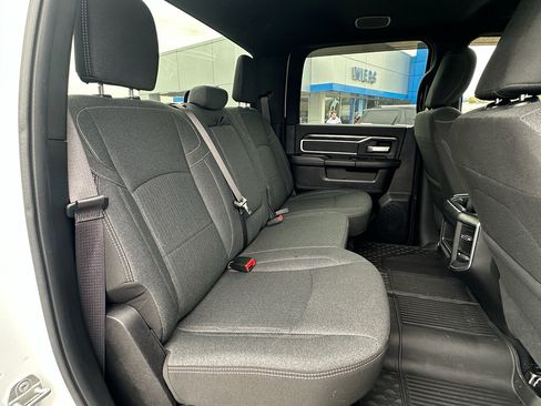 Used 2020 RAM 2500 Big Horn w/ Night Edition AWD/4WD image 13