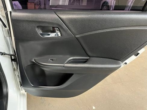 Used 2016 Honda Accord Sport image 13