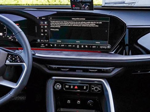 New 2025 Audi Q5 Premium Plus image 13