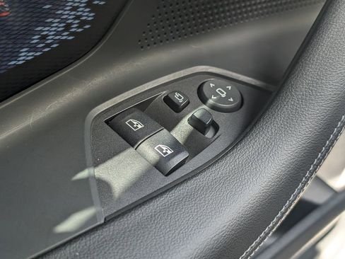 Used 2023 BMW M2 w/ Lighting Package RWD image 22