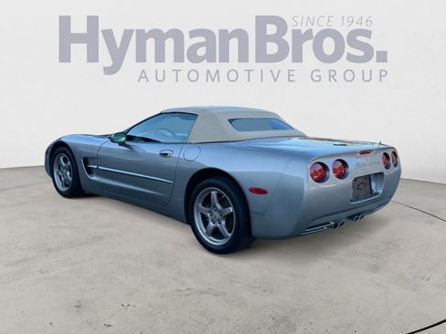 Used 2001 Chevrolet Corvette Convertible w/ Preferred Equipment Group2 image 5