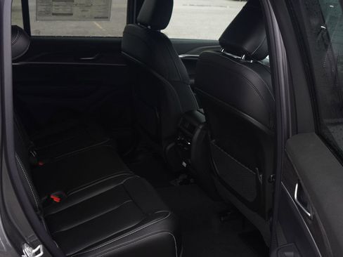 New 2025 Jeep Grand Cherokee Limited w/ Trailer Tow Package image 53