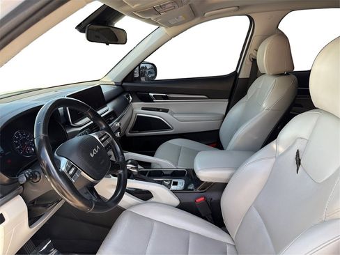 Used 2022 Kia Telluride S image 10