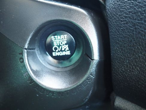 Used 2020 Jeep Renegade Sport w/ Sport Appearance Group image 27