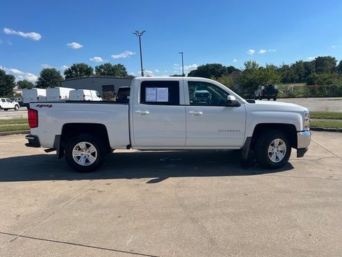 Used 2018 Chevrolet Silverado 1500 LT w/ All Star Edition AWD/4WD image 9