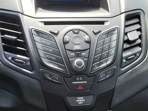Used 2019 Ford Fiesta SE image 23