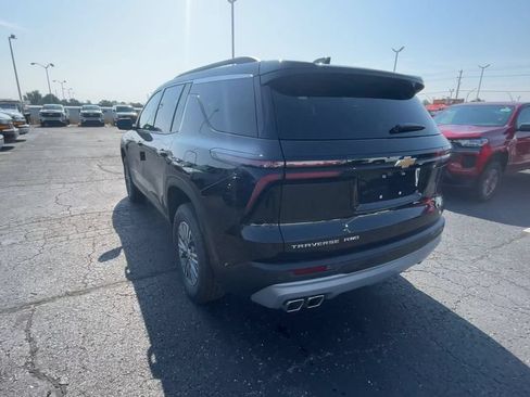 Used 2026 Chevrolet Traverse LT w/ Driver Confidence Package AWD/4WD image 8