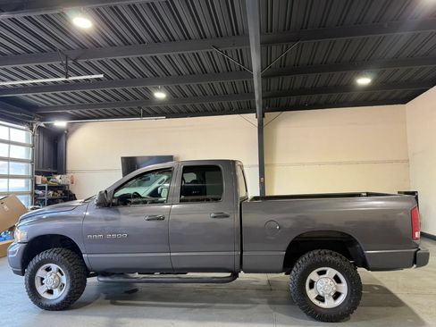 Used 2003 Dodge Ram 2500 Truck 4x4 Quad Cab image 5