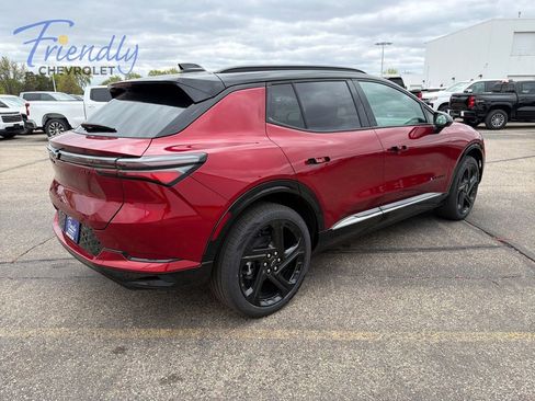 New 2026 Chevrolet Equinox EV RS AWD/4WD image 5
