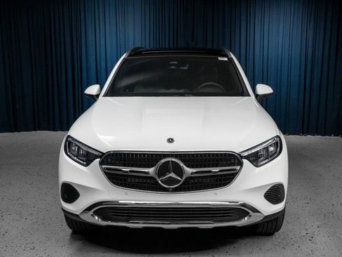 Certified 2026 Mercedes-Benz GLC 300 image 2