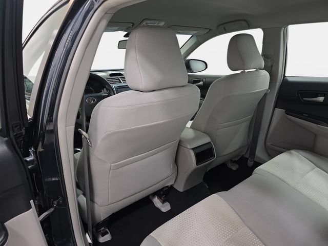 Used 2014 Toyota Camry LE FWD image 12
