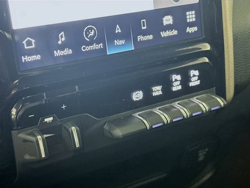 Used 2024 RAM 2500 Laramie image 26