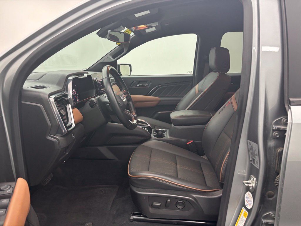 Used 2024 GMC Canyon AT4 w/ Technology Package AWD/4WD image 21