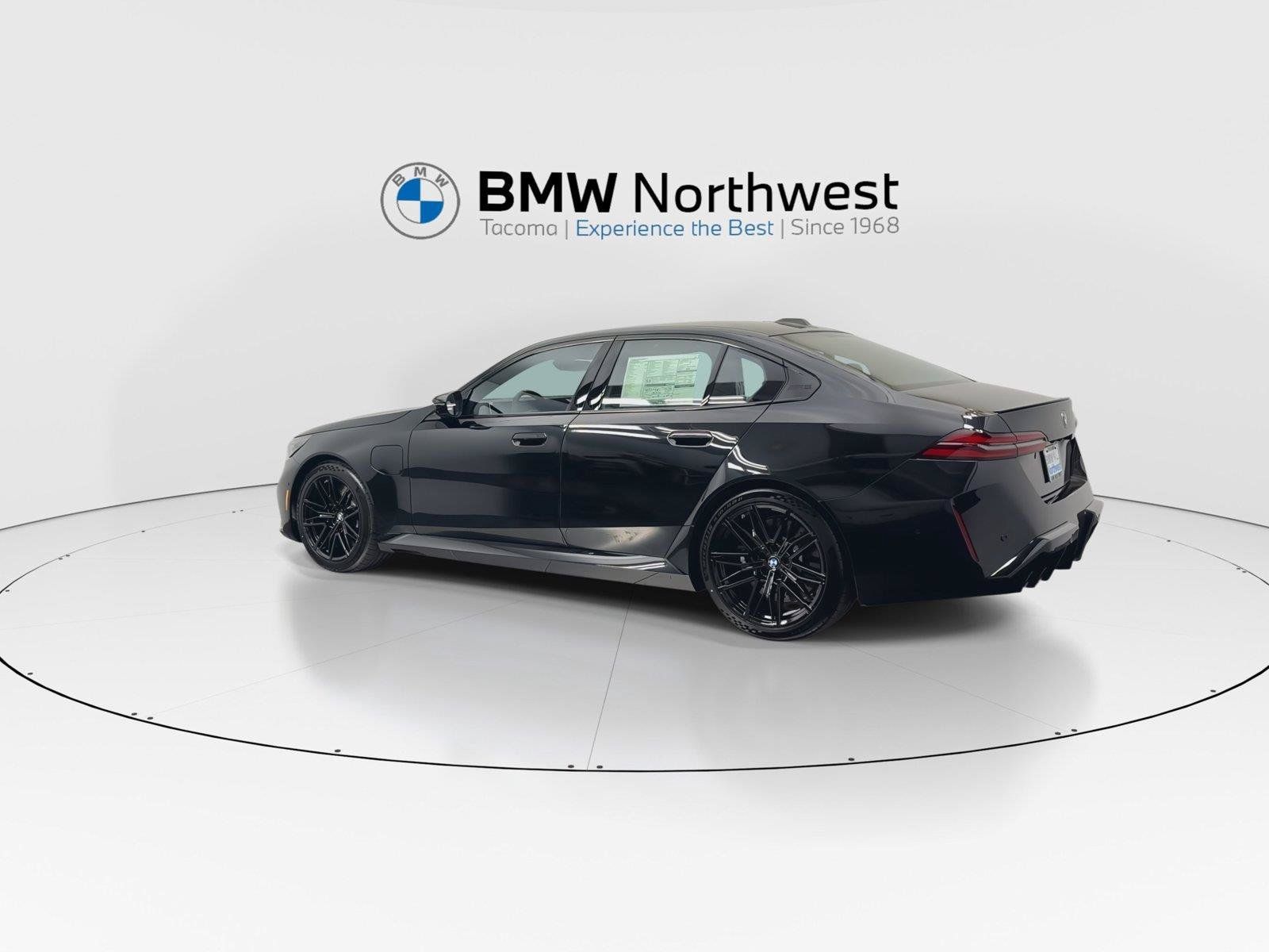 New 2027 BMW M5 w/ Executive Package AWD/4WD image 12