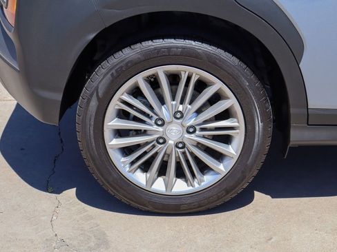 Used 2018 Hyundai Kona SEL AWD/4WD image 31