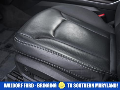 Used 2021 Audi Q8 Prestige w/ Prestige Package image 34