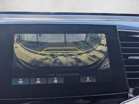 Used 2019 Honda Pilot Touring image 12