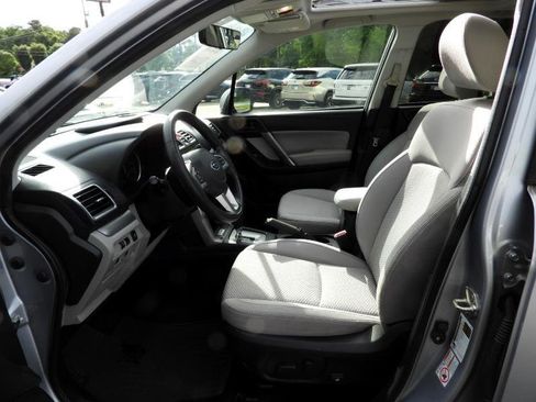 Used 2017 Subaru Forester 2.5i Premium w/ All-Weather Package image 26