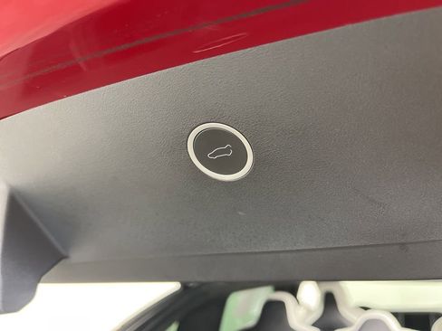 Used 2019 Tesla Model X Long Range image 21