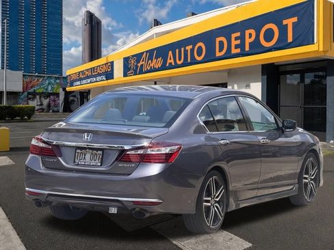 Used 2017 Honda Accord Sport image 5