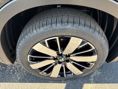 New 2026 Mitsubishi Outlander SEL FWD image 36