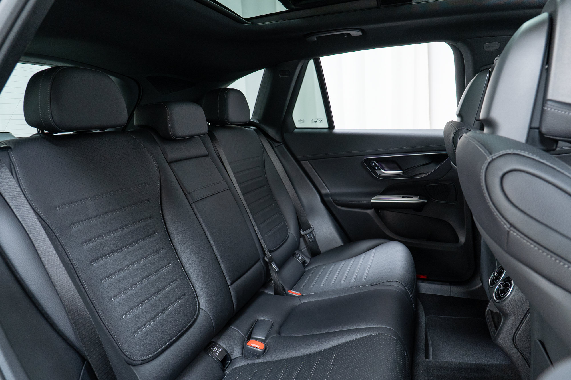 Used 2026 Mercedes-Benz GLC 300 4MATIC image 24