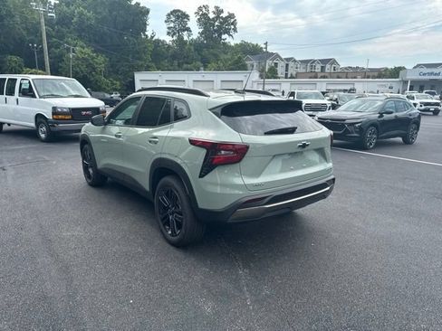New 2026 Chevrolet Trax ACTIV w/ Sunroof Package FWD image 17