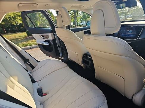 Used 2026 Mercedes-Benz E 450 4MATIC All-Terrain Wagon image 12