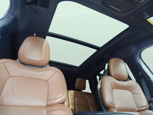 Used 2023 Lincoln Aviator Grand Touring w/ Equipment Group 301A AWD/4WD image 29